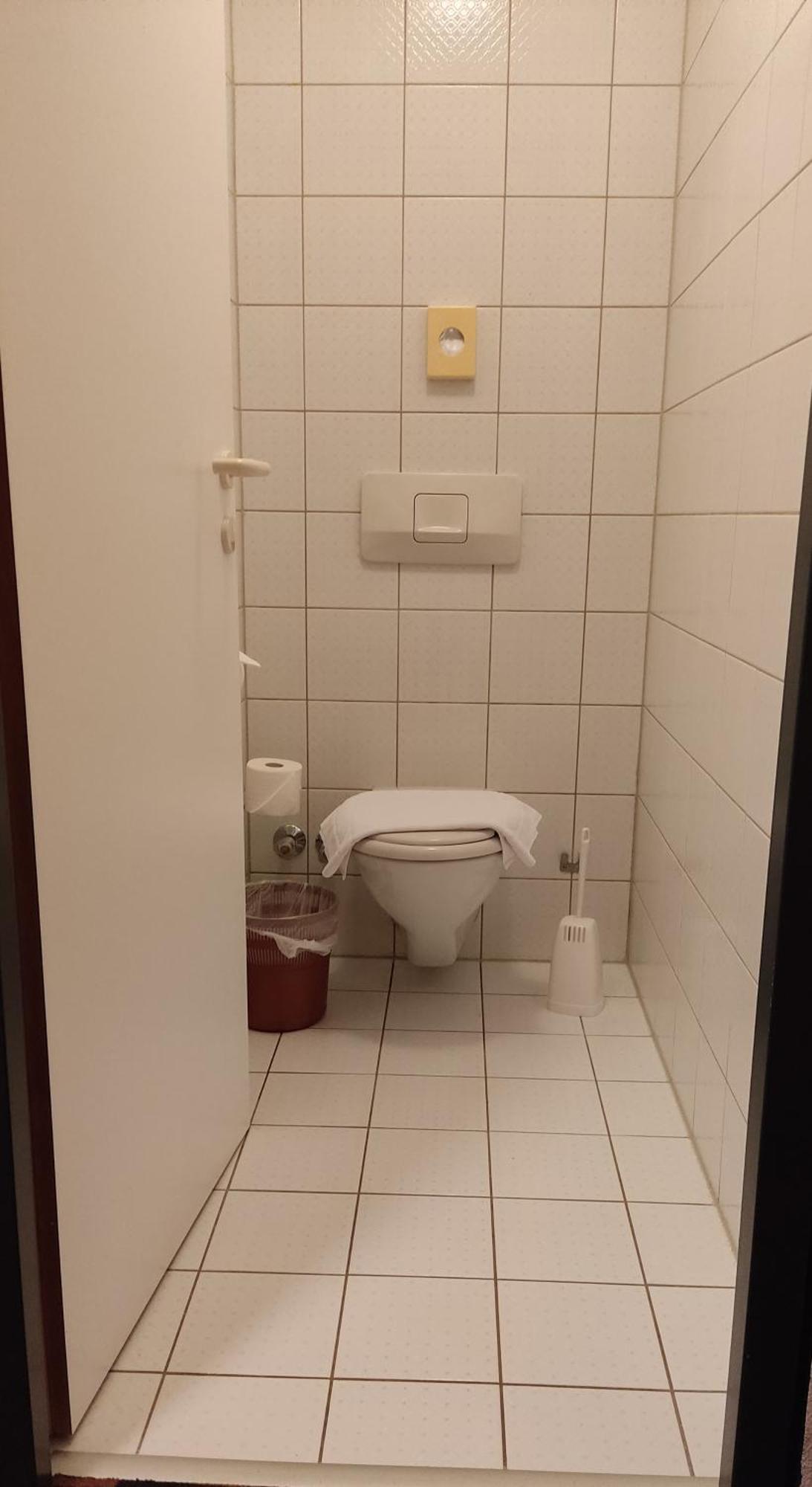 לוסטנאו Hotel Gasthof Kroenele מראה חיצוני תמונה