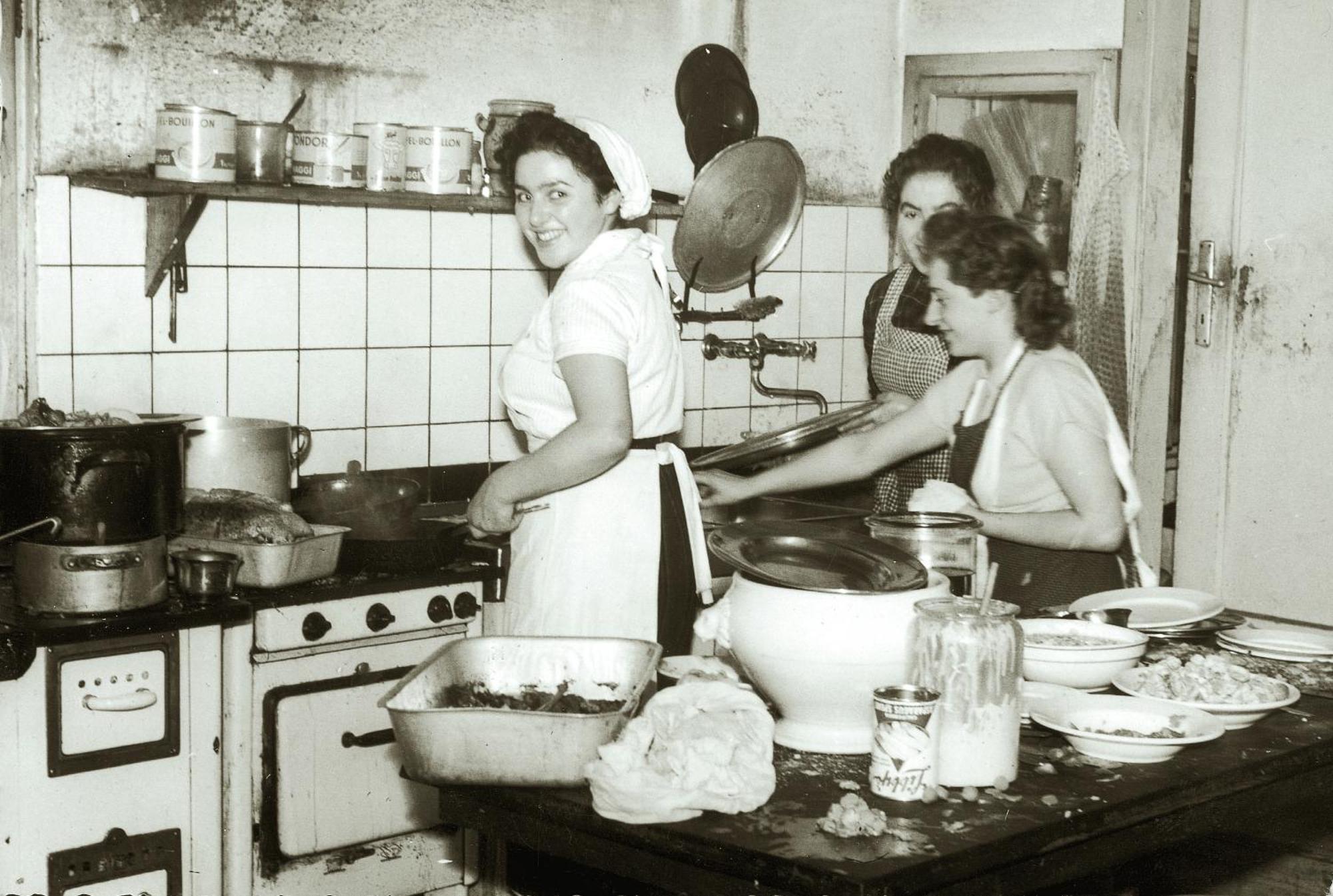 לוסטנאו Hotel Gasthof Kroenele מראה חיצוני תמונה